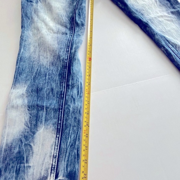 Men's Blue Denim Jeans - Picture 8 of 11